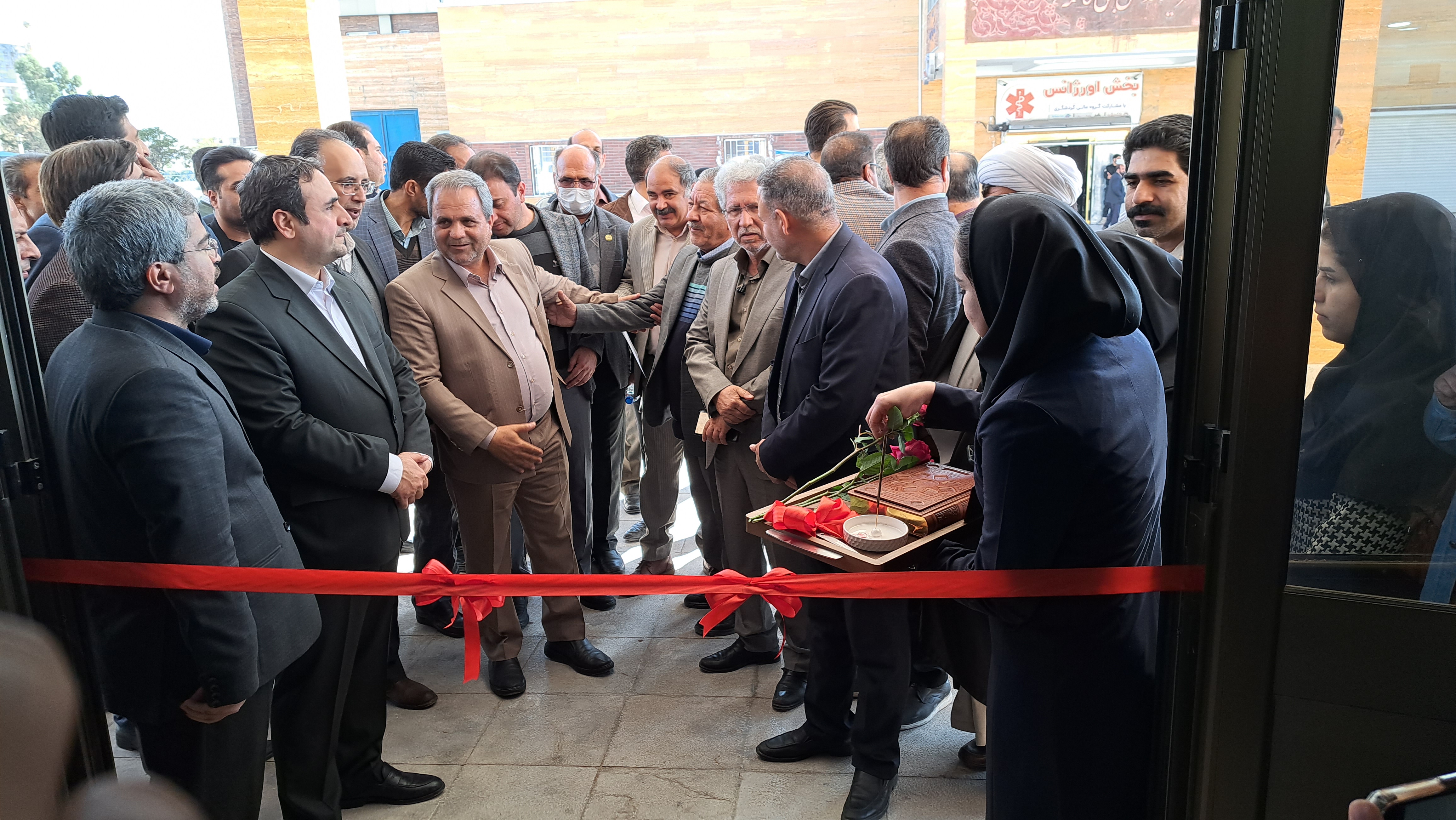 تصویر افتتاح طرح های بهداشتی درمانی دانشکده علوم پزشکی سیرجان