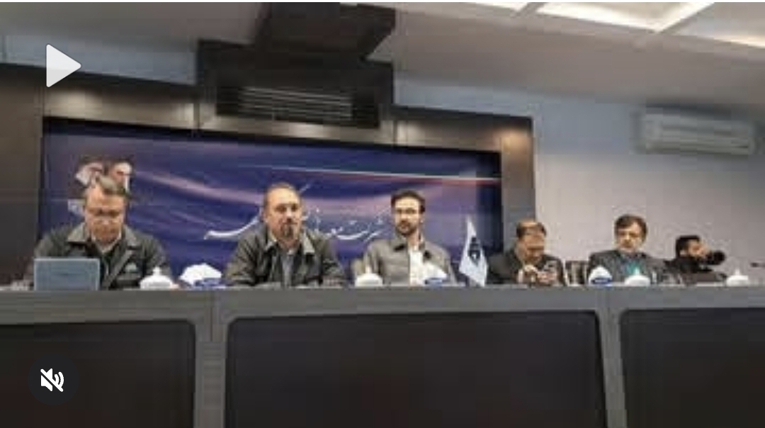 تصویر هم اکنون  صحبت های مهندس عبداللهی.......در مراسم بازدید خبرنگاران و اهالی محترم رسانه