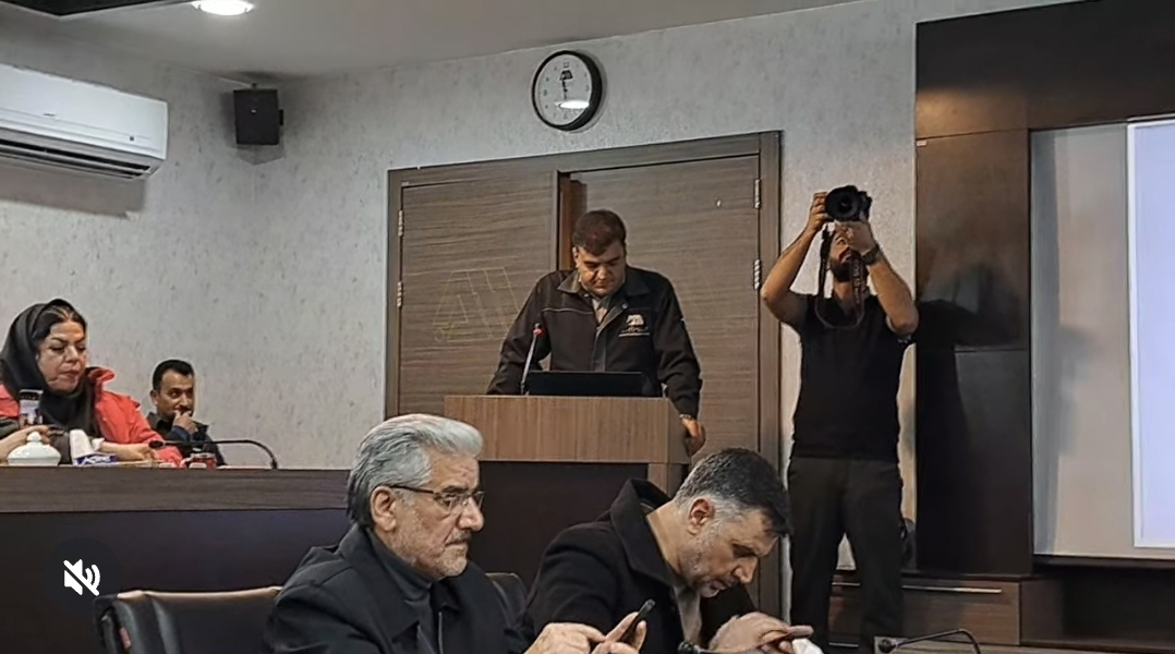 تصویر هم اکنون بخشی از صحبت های مهندس اسدی در مراسم  بازدید خبرنگاران و اهالی محترم رسانه